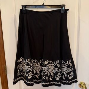 Juliana Collezione Size 8 Black Silk Skirt W/ Silver Floral Embroidery